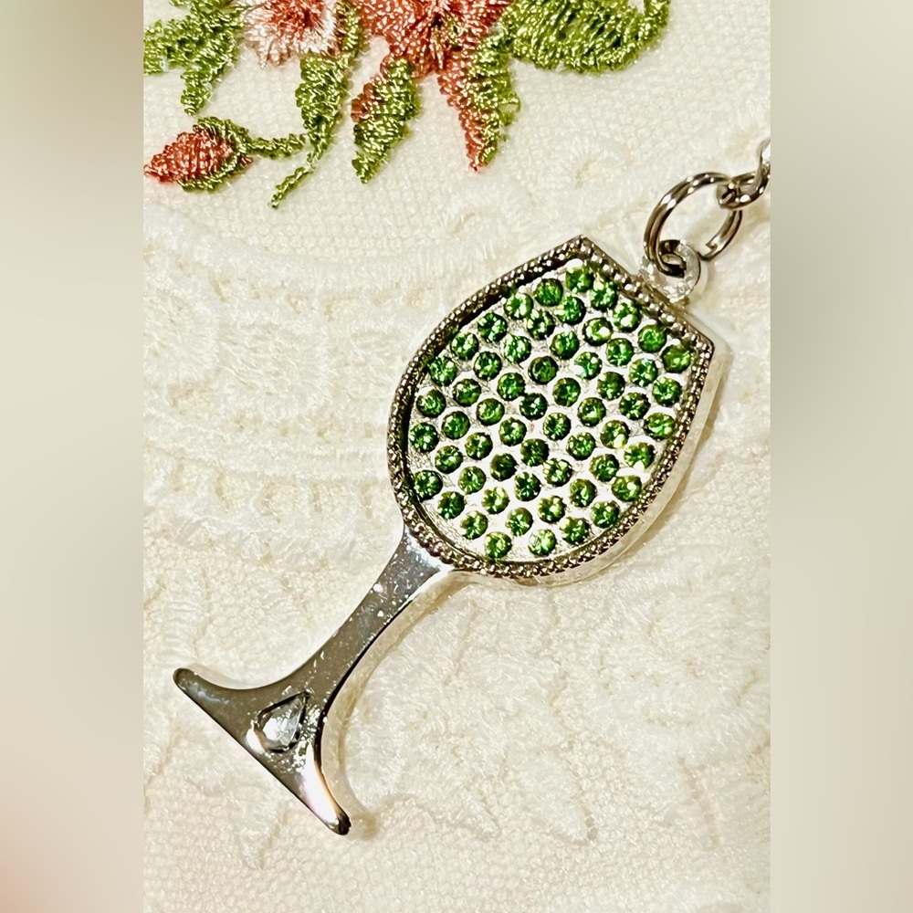 Green Rhinestone Wine Glass Keychain - - Picture 3 of 4